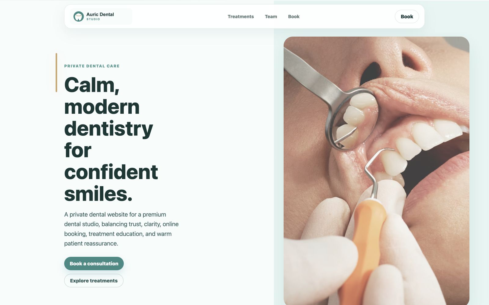 Auric Dental Studio desktop homepage screenshot